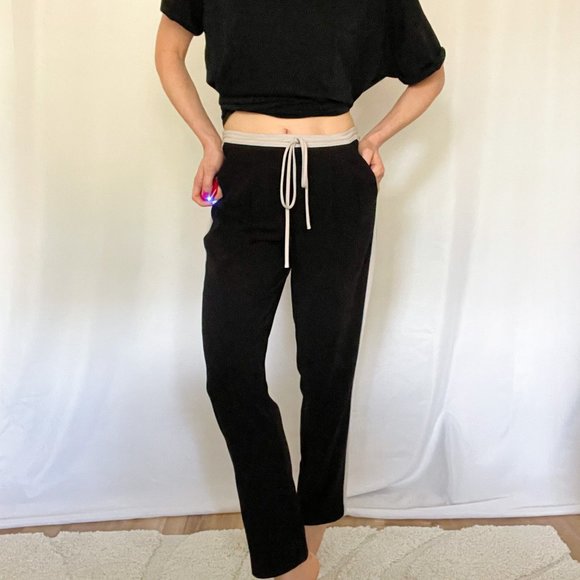 Bebe Black & Tan Track Pants Joggers - the perfect outfit for travel days - Picture 1 of 12